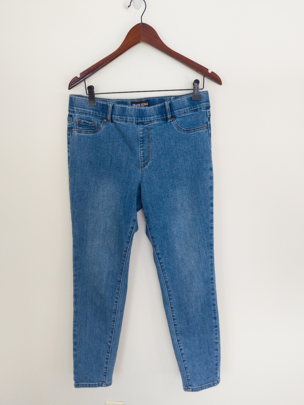 Frank Lyman Montreal Pull-On High Waisted Slim Jeans Medium Wash Blue Size L